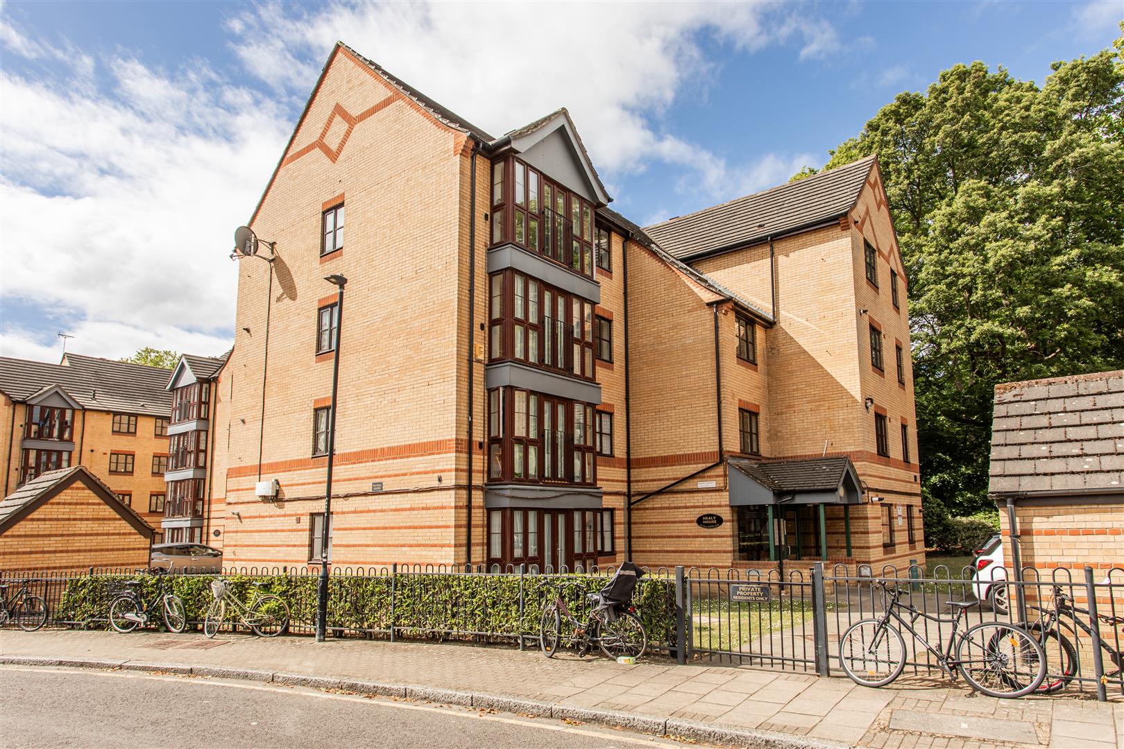 Healey House, Bow